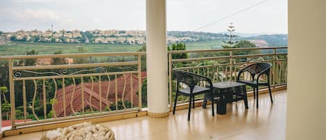 Superior Twin Room, City View | Terrace/patio