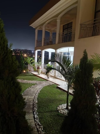 Exterior. Mamba Residence