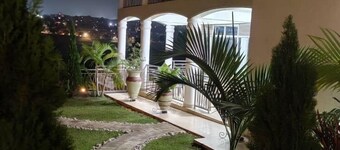 มัมบา เรสซิเดนซ์