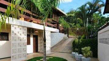 Fachada da propriedade