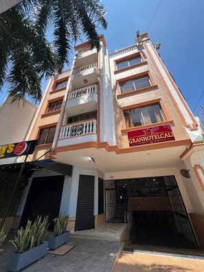 Front of property - GRAN HOTEL CALI (Cali)