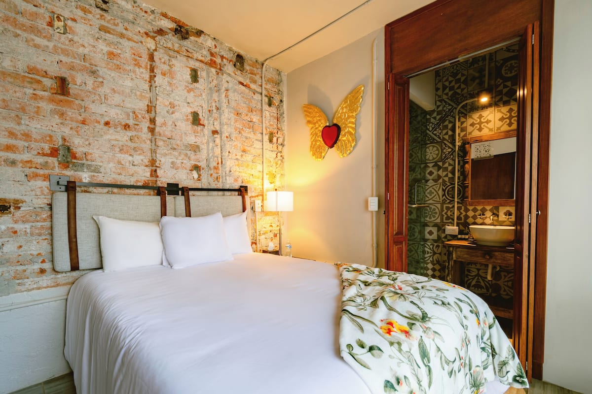 Basic Room, 1 Double Bed