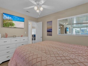2 bedrooms, desk, iron/ironing board, free WiFi