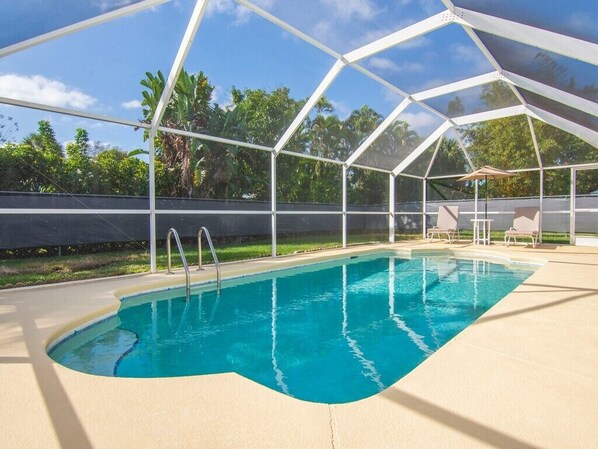 Piscine extérieure, piscine chauffée