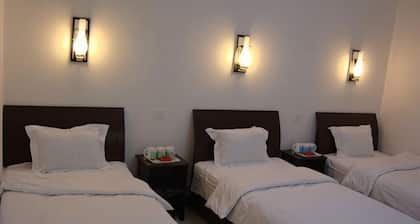Anxin Huaxin Hotel