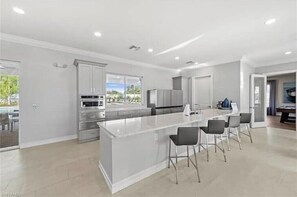 Private kitchen - Private Villa in South Naples (Naples)