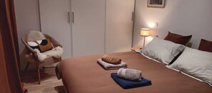 1 bedroom, internet, bed sheets