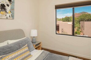 3 bedrooms, desk, iron/ironing board, travel cot