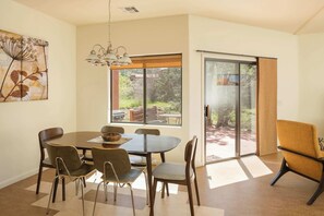 Dining - Myrinn– Red Rock Bliss, Trails & Stargazing Awaits (Sedona)