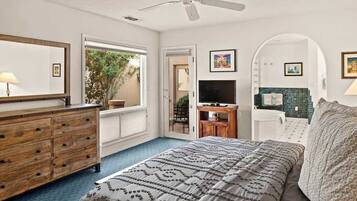 3 bedrooms, travel cot, WiFi, bed sheets