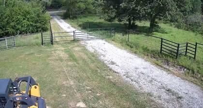 Charming 3-bedroom house with WiFi, AC in lovely Henryetta