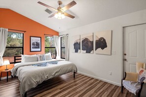 4 soverom, strykejern/-brett, reiseseng for barn og wi-fi