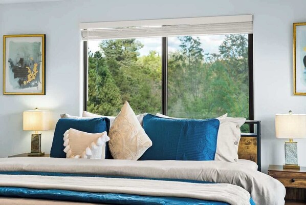 2 bedrooms, travel crib, WiFi, bed sheets