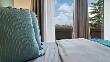 2 slaapkamers, een strijkplank/strijkijzer, reisbedje, wifi