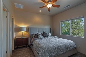 3 chambres, lit parapluie, Wi-Fi, draps fournis