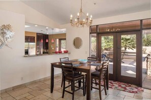 Dining - Myrinn - Red Rock Views, Pool & Family Oasis Stay! (Sedona)