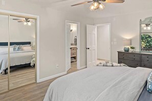 4 bedrooms, travel crib, WiFi, bed sheets