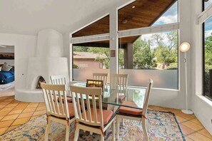 تناول الطعام