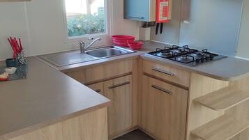 Microwave, oven, dishwasher