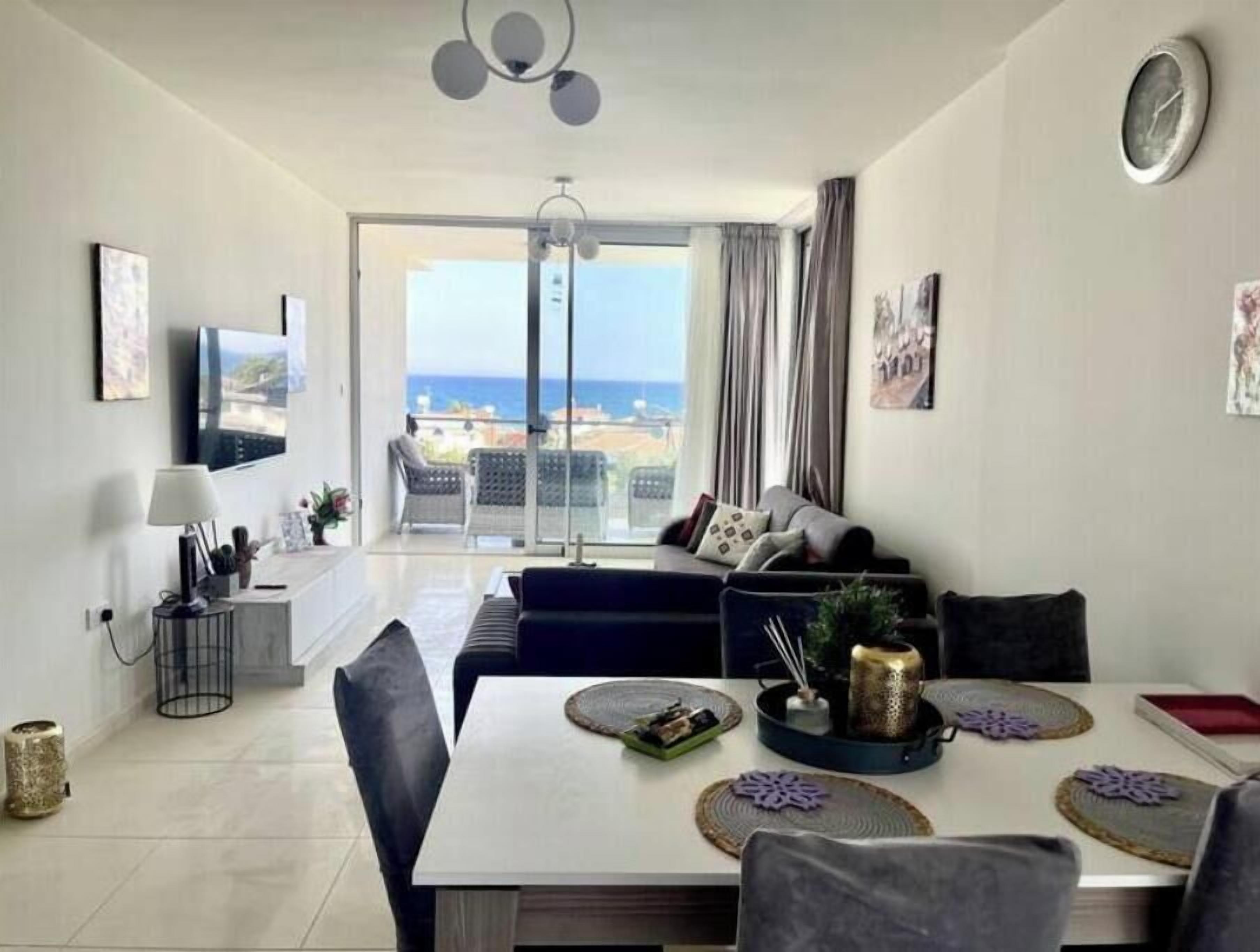 Sea Breeze Apartment By The Sea - Cyprus