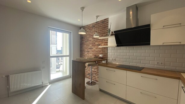 Basic Apartment, Balcony, City View | Private kitchen