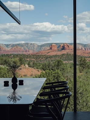 Dining - Myrinn - The Telescope House - Architectural Home (Sedona)