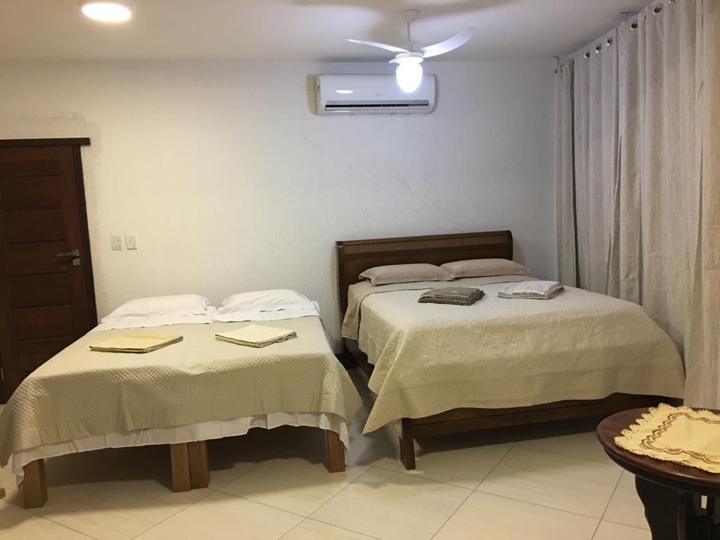 Cortines opaques i habitacions insonoritzades 