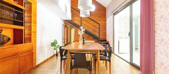 Fliphaus + Wine Country - Deluxe Villa 9 Bd 27 pax + Daily Cleaning