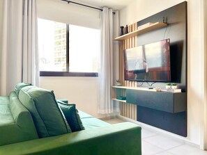 Living area - Impeccable 2 Bedroom, 1 Bathroom Apartment in Bela Vista (Bela Vista São Paulo)