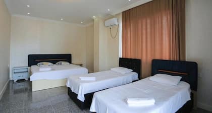 Comfortable B&B with WiFi, fitness room in superb Batumi