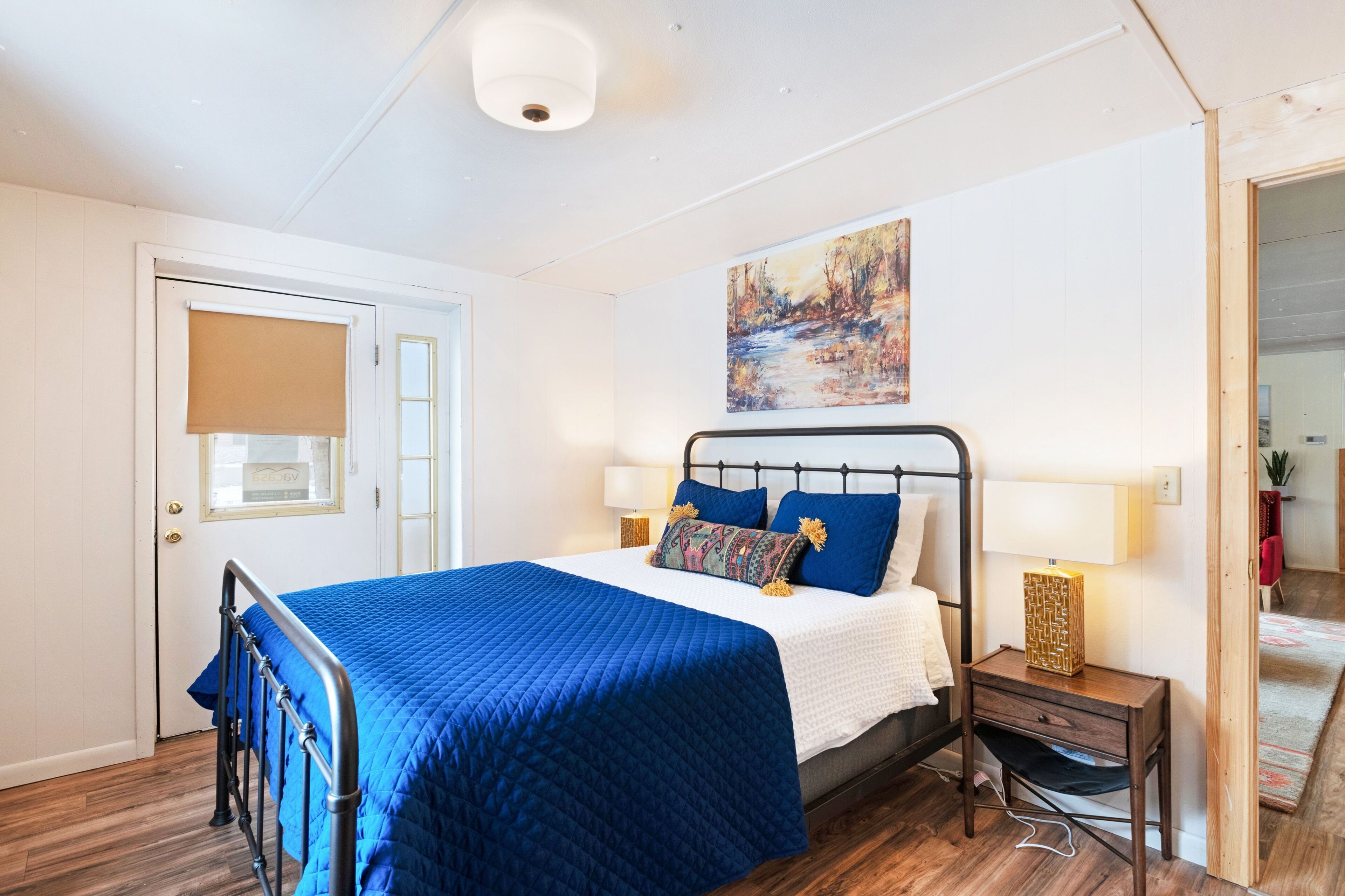 4 bedrooms, WiFi, bed sheets