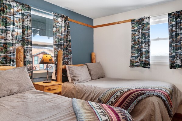 2 makuuhuonetta, Wi-Fi, vuodevaatteet