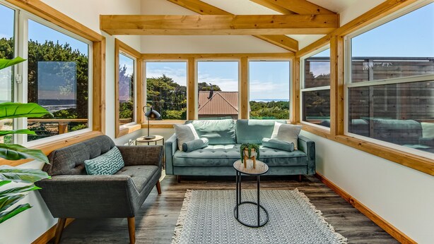 TV, fireplace, table tennis - Oceanfront, Hot Tub, Sleeps 23-62! (Waldport)