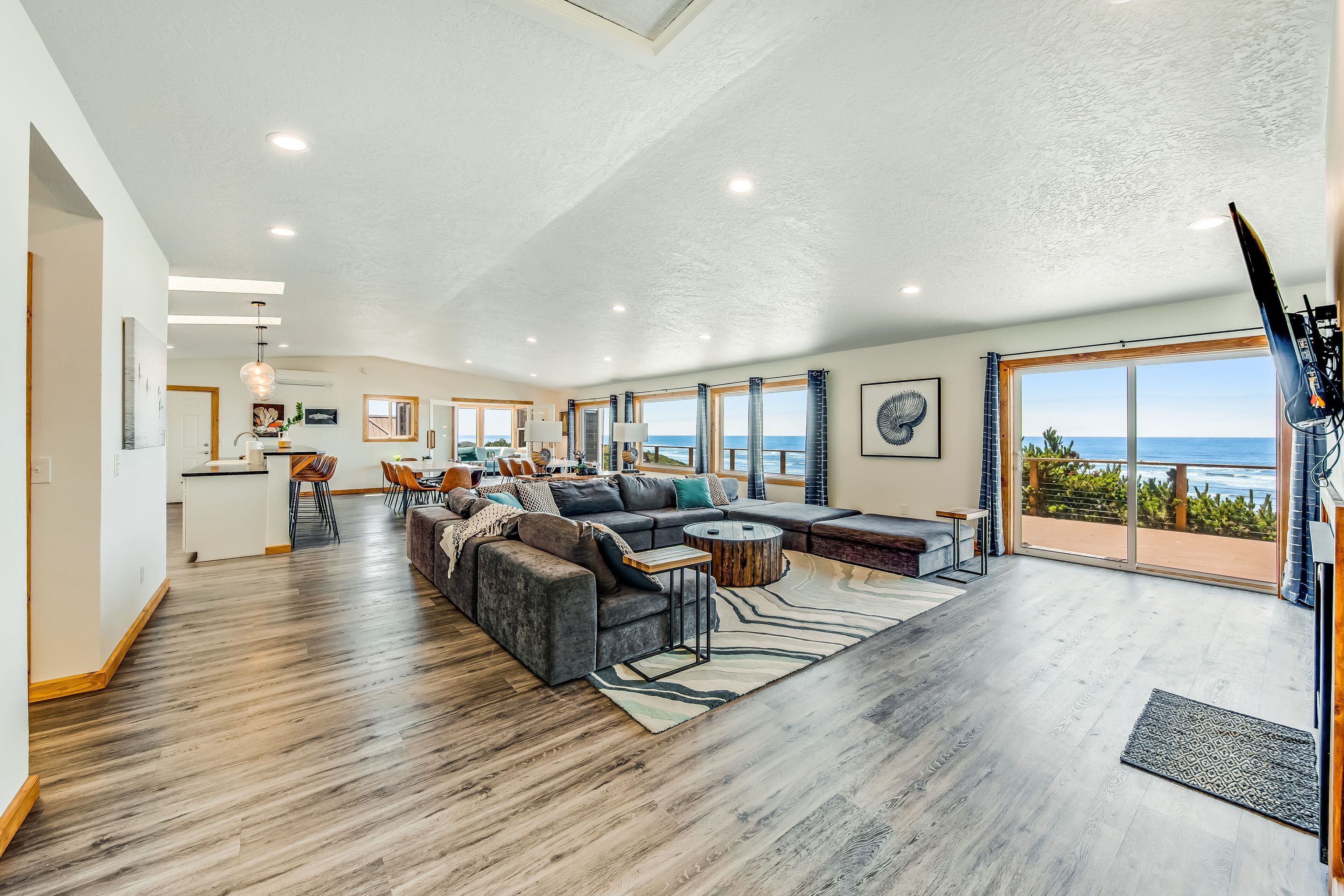 TV, peis og bordtennis