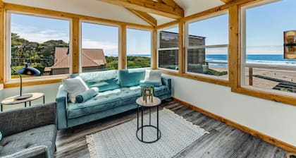 Oceanfront, Hot Tub, Sleeps 23-62!