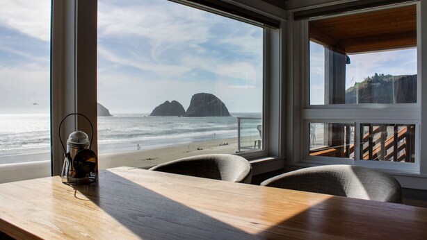 Unclassified image, 1 of 31, button - Oceanside Inn 1: Pet-free unit. No pets allowed. (Oceanside)
