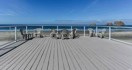 Oceanfront overlooking Three Arch Rocks