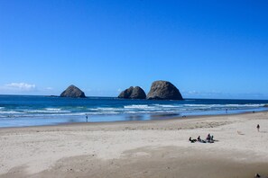 Beach nearby - Oceanside #7  - Three Arches (Tillamook)