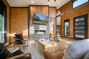 TV connectée, cheminée