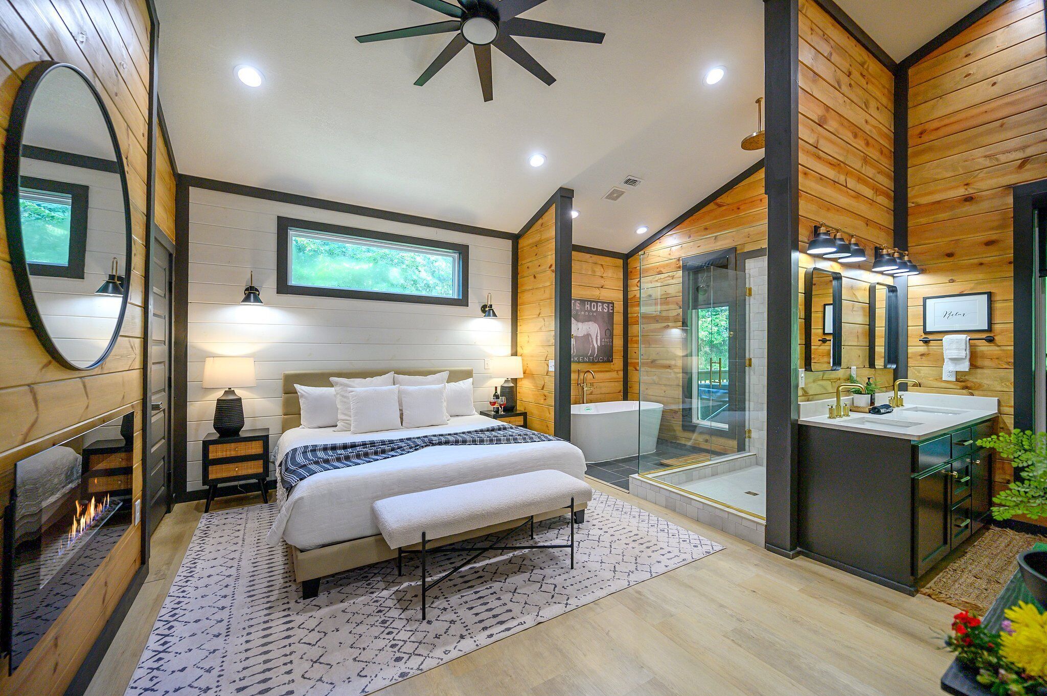 1 soverom, strykejern/-brett, wi-fi (inkludert) og sengetøy