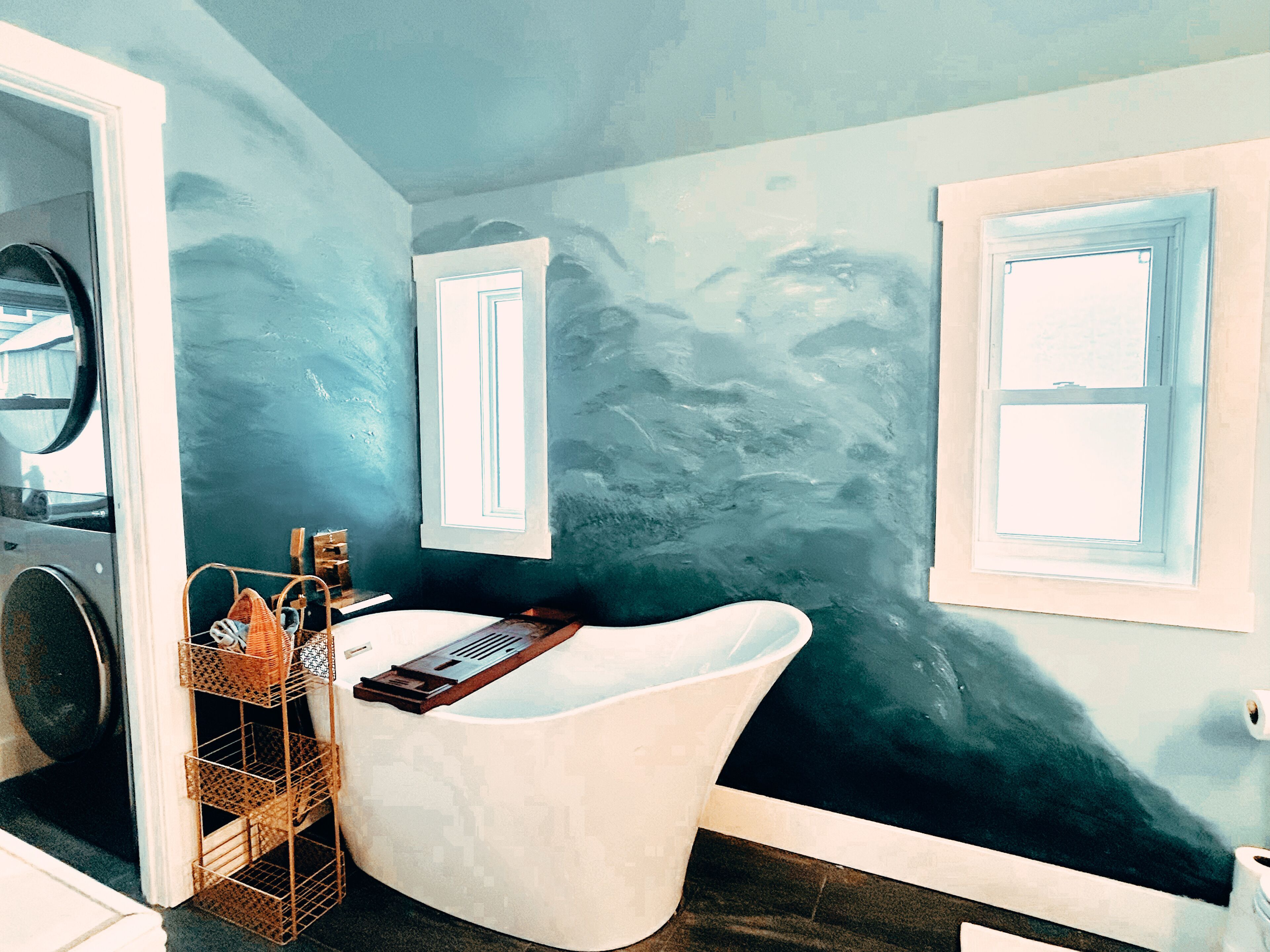 Ducha, secador de pelo, toallas y jabón