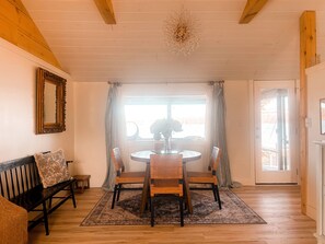 Interior - Charming Lakefront cottage on Cedar Lake. Beautiful Spa Bathroom, soaking tub (Howe)