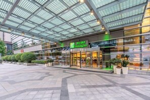 Exterior - Holiday Inn Xi'an Greenland Century City (Xi'an)