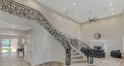 Family Fun Oasis with Pool, BBQ & Game Room