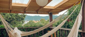 Casa Centralita: central San Cris, with views, yard, fire pit + tree house!