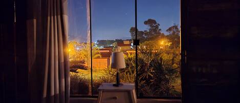 2 bedrooms, iron/ironing board, free WiFi