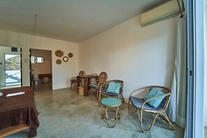 Interior - LouKaz B - Tree rooftop nature (Coteau Raffin, La Gaulette, Mauritius)
