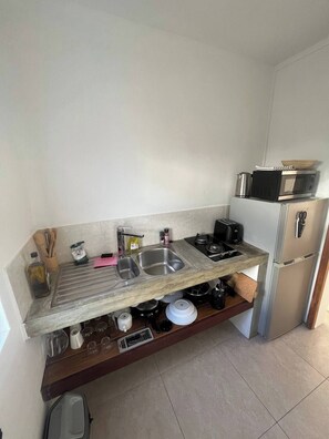 Fridge, microwave, stovetop, toaster