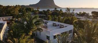 Loukaz E - Bamboo Terrace Chill