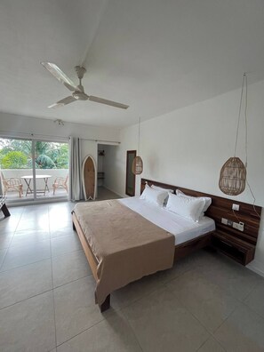 1 bedroom, free WiFi, bed sheets - LouKaz F - Chill rooftop seaview (Coteau Raffin, La Gaulette, Mauritius)
